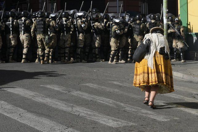 Tras un fallido golpe de Estado, el presidente de Bolivia llama a movilizarse