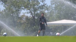 Regresa. Lionel Messi, quien estuvo en el banco ante Uruguay, será de la partida en el clásico sudamericano.