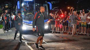 River llegó al hotel en Rio. Este martes juega en el Maracana.&nbsp;