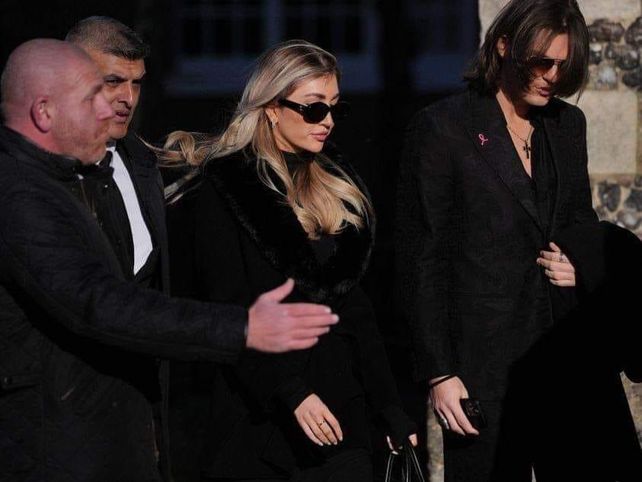 Kate Cassidy asistió al funeral del ex One Direction