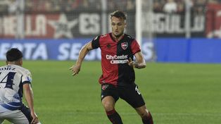 El lateral de Newells Ángelo Martino.