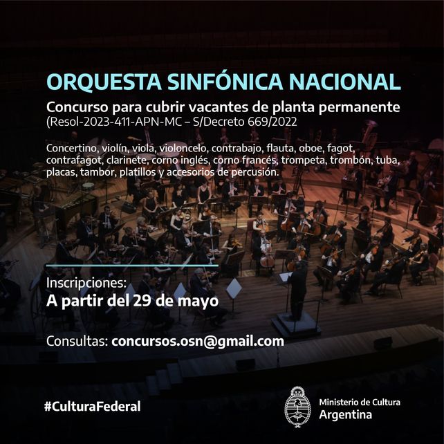 La Orquesta Sinfónica Nacional en pleno concierto, ahora busca 45 músicos que ocupen sillas vacías.