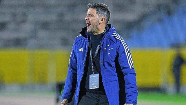 Independiente se reunió con el DT Nicolás Larcamón Independiente se reunió con el DT Nicolás Larcamón