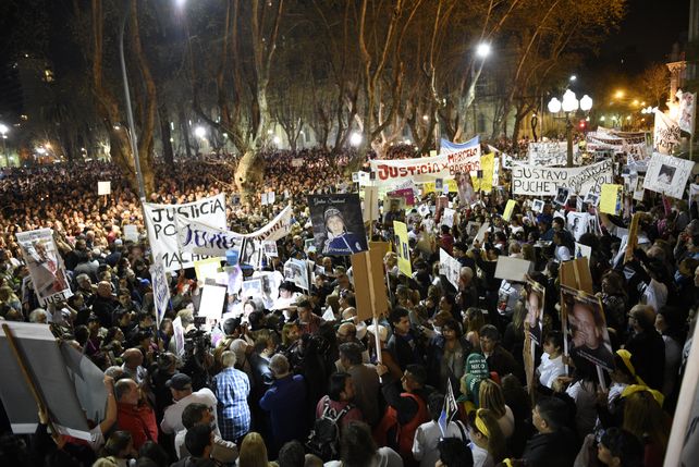La multitudinaria movilización en reclamo de seguridad y justicia se hizo escuchar en Rosario