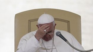 Sentía las patadas en el alma, dijo el Papa sobre el linchamiento