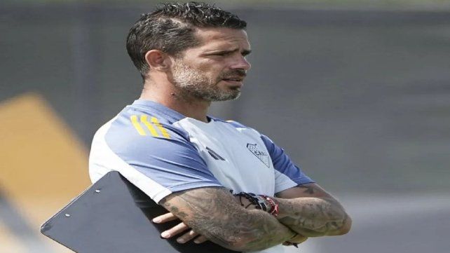 Boca visita a Newells y Gago planea variantes.