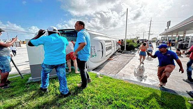 La segunda víctima del vuelco del colectivo es una mujer de 44 años