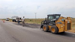 Vialidad Nacional está realizando tareas de mantenimiento de la ruta 33 a la altura de Venado Tuerto.