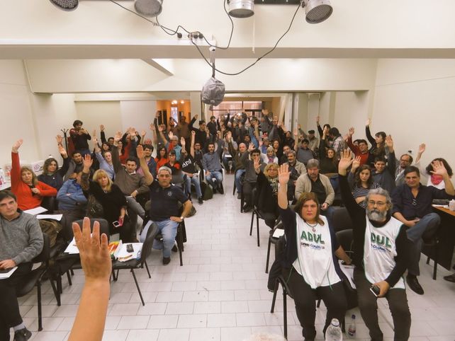 Conflicto universitario: no se tomarán exámenes en julio y no comienza el 2do. cuatrimestre