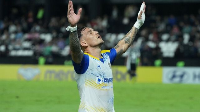 Enzo Copetti marcó dos veces esta semana