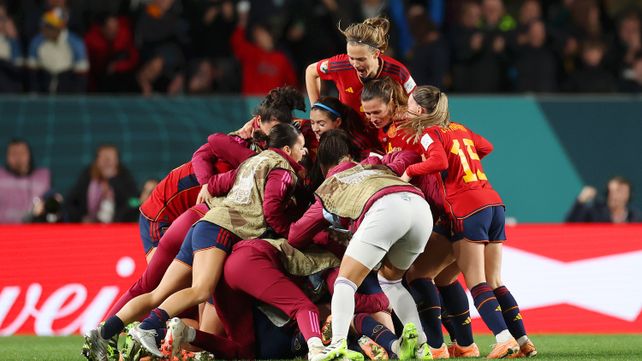 Mundial femenino: España le ganó a Suecia sobre la hora y es el primer finalista