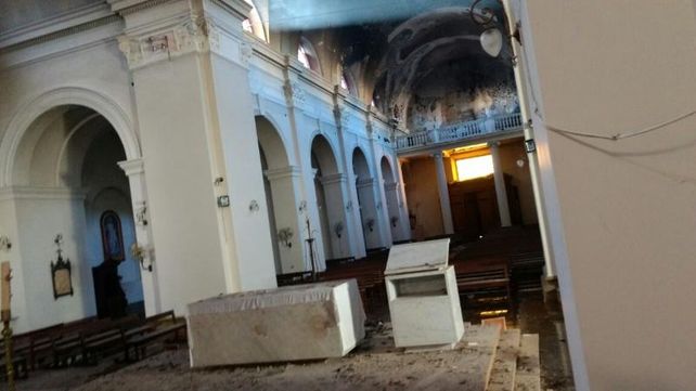 Las imágenes de la Catedral de San Nicolás tras el voraz incendio de esta tarde