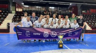 Rosario vibró con el futsal. La selección de Bariloche se llevó el título en el primer torneo nacional de selecciones en el femenino&nbsp; &nbsp;