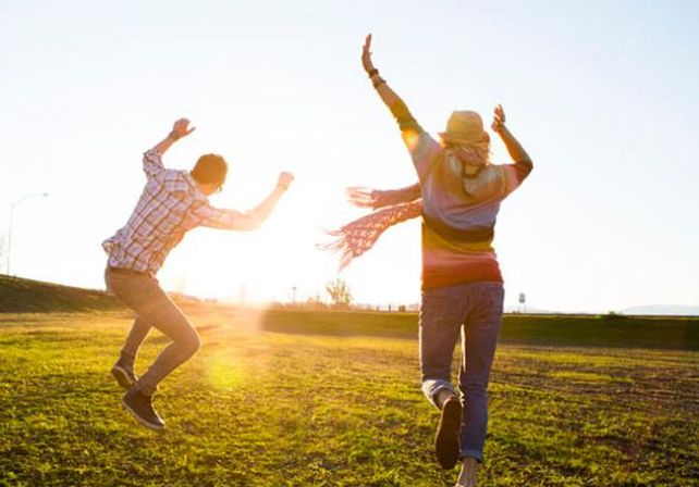 Las seis claves para ser feliz que es necesario sostener en el tiempo para sentirse pleno