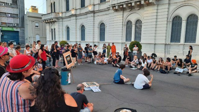 Sectores de la cultura se movilizan y resisten contra el ajuste propuesto en la Ley Ómnibus y DNU