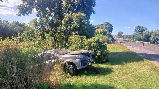 El accidente se produjo cerca de las 16:30 en esa autovía provincial entre dos autos.