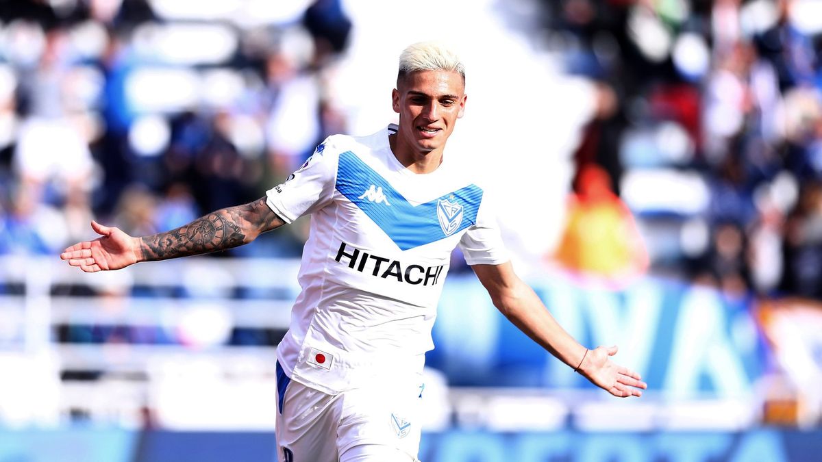 Vélez sumó su primer triunfo en la Superliga con claridad ante Newells