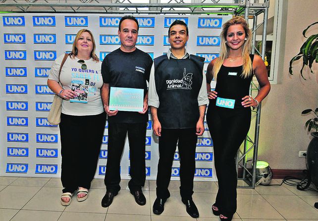 Trabajo incansable. Piedrabuena junto a colaboradores