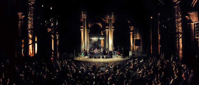 El show en el Patio Catedral permitió conectar generaciones a través de la música