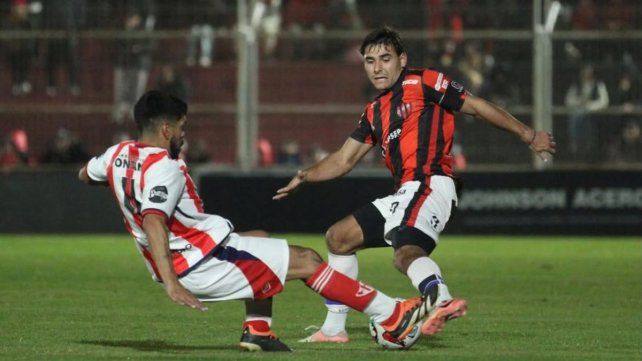 El trofeo de la segunda edición de la Copa Túnel Subfluvial quedará en la capital entrerriana.