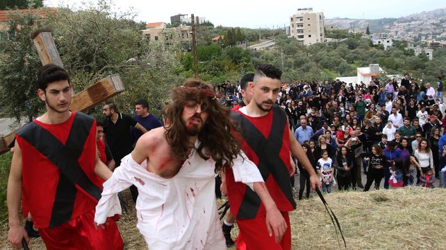 Imágenes de la procesión de Semana Santa alrededor del mundo