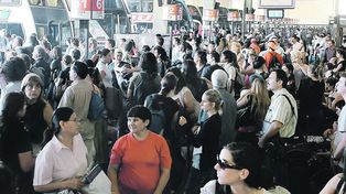 La UTA va a la huelga de micros de larga distancia