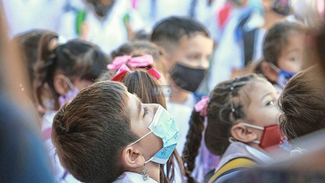 El Gobierno provincial y los gremios docentes reanudan la paritaria salarial.