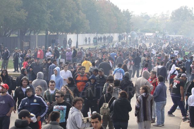 Rito sagrado en Gualeguaychú: 200.000 almas en la misa más grande en Entre Ríos
