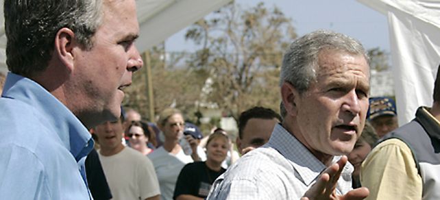 Denuncian desembarco de los Bush en Argentina para explotar agua potable