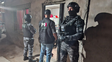 Triple crimen de barrio Las Flores: drogas, armas y celulares incautados en diez allanamientos