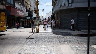 La Municipalidad de Paraná informó que este lunes iniciarán los trabajos de remodelación en la semipeatonal de calles 25 de Junio y Andrés Pazos, entre Corrientes y Buenos Aires, en el marco de la puesta en valor de la Peatonal San Martín. La obra demorará alrededor de 135 días corridos.