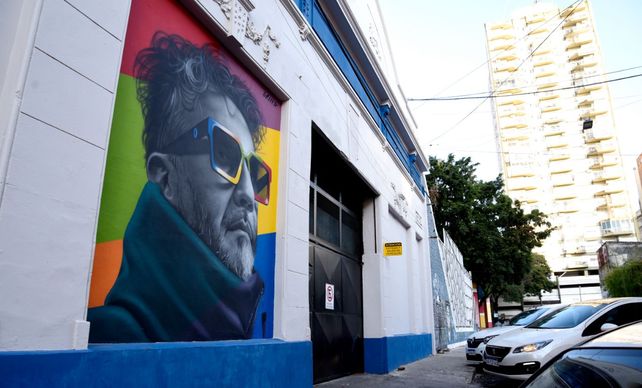 De poeta a poeta. El mural de Fito estará en el empedrado pasaje Simeoni
