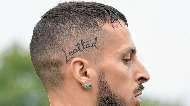 Darío Benedetto se mostró muy feliz de volver a Boca y expresó que buscará ganar la Copa Libertadores.&nbsp;