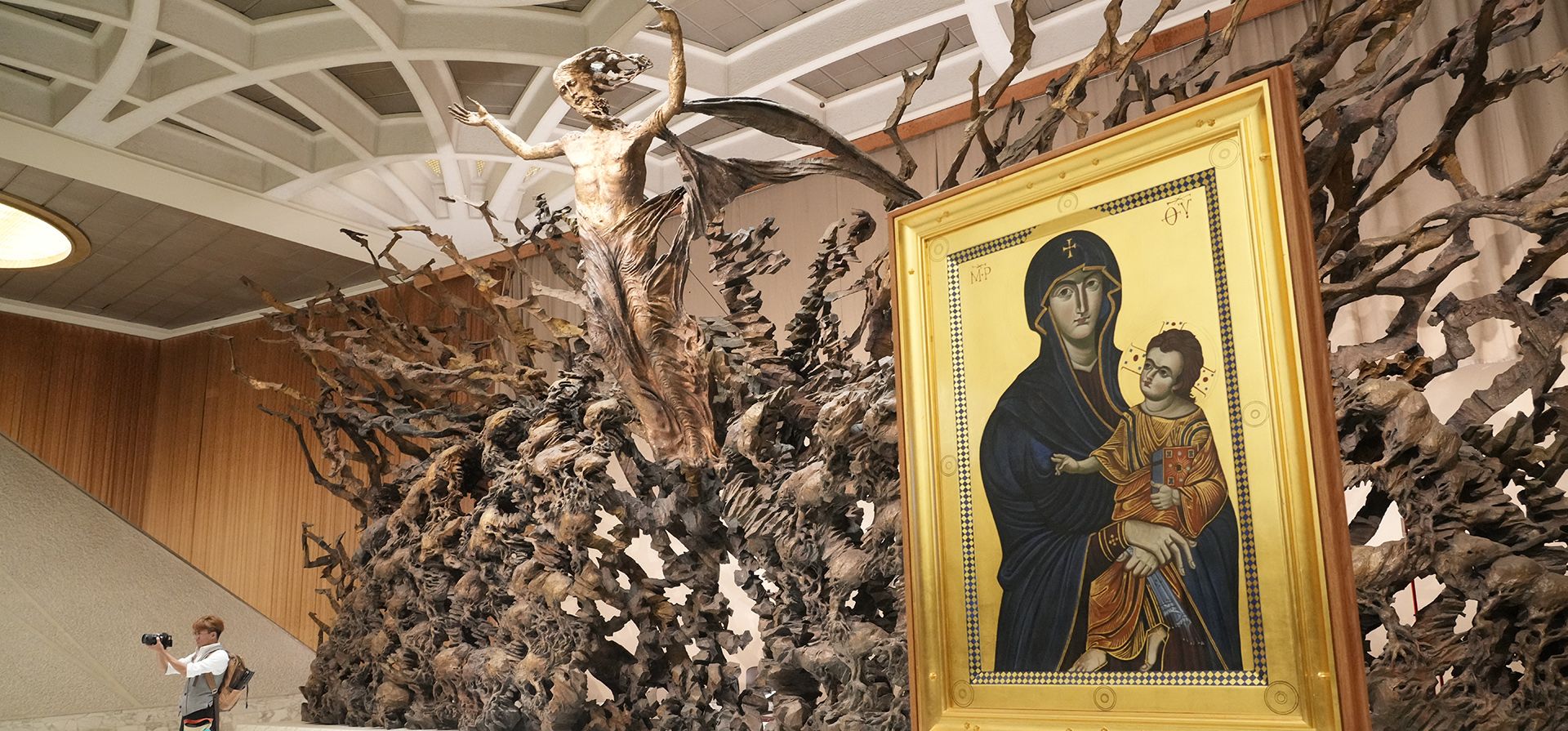 Una réplica del ícono Una réplica del ícono