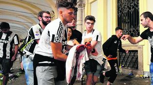 Más de 1.500 hinchas de Juve heridos en una avalancha en una plaza