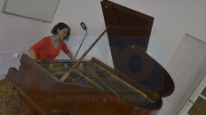 Sello propio. Aunque el piano no es un instrumento tradicional de la música del Litoral, Teijeira supo abrirse paso en el medio con arreglos únicos y composiciones propias. Sello propio. Aunque el piano no es un instrumento tradicional de la música del Litoral, Teijeira supo abrirse paso en el medio con arreglos únicos y composiciones propias.