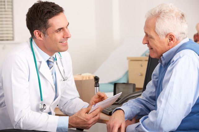 Sí, doctor. No, doctor. Bueno, doctor