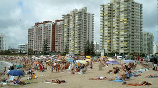 Delincuentes roban a turistas argentinos en Punta del Este