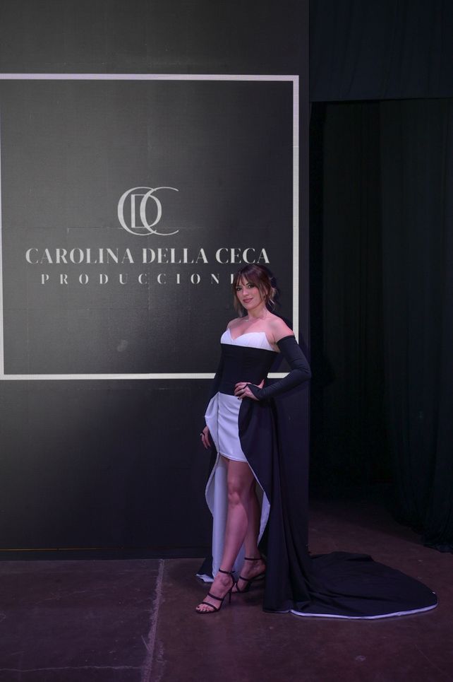 Mega desfile de la mano de Carolina Della Ceca