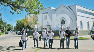 En el corazón del jardín, la escuela Verna suma 50 años de historia
