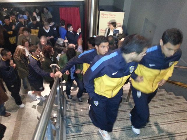 El plantel de Boca fue al teatro
