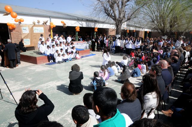 La Escuela Gálvez festejó su centenario a lo grande