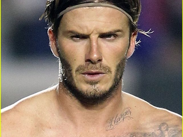 Mostró su nuevo tatuaje