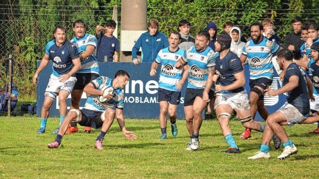 En el debut en el Torneo del Interior B