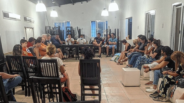 La dirigencia de la Asociación Santafesina de Hockey mantuvo una reunión con los delegados de los clubes.