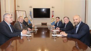 Alcides Calvo, Juan Manuel Pusineri y Marcos Corach estuvieron en representación de Perotti, mientras que por Pullaro fueron Lisandro Enrico, Felipe Michlig y Gustavo Puccini