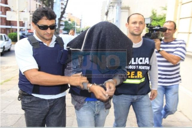 Pastor que “aguantaba” armas y cocaína aceptó ir a prisión