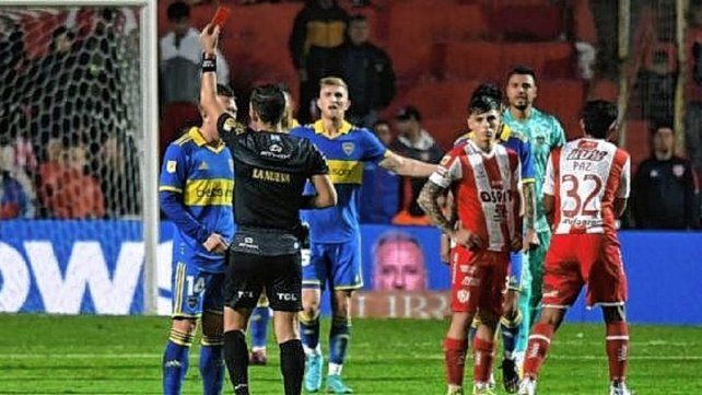 Unión busca un volante central y suena el nombre de Esteban Rolón.