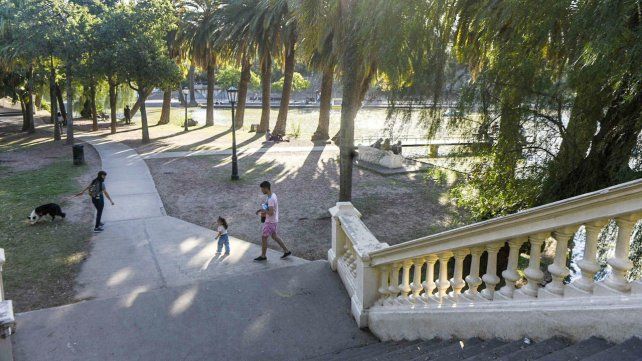 El tiempo en Rosario: continúan este lunes las nubes y el calor