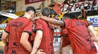 Colón tiene que ganarle este viernes a Libertad de Sunchales para estirar la serie de reclasificación.
